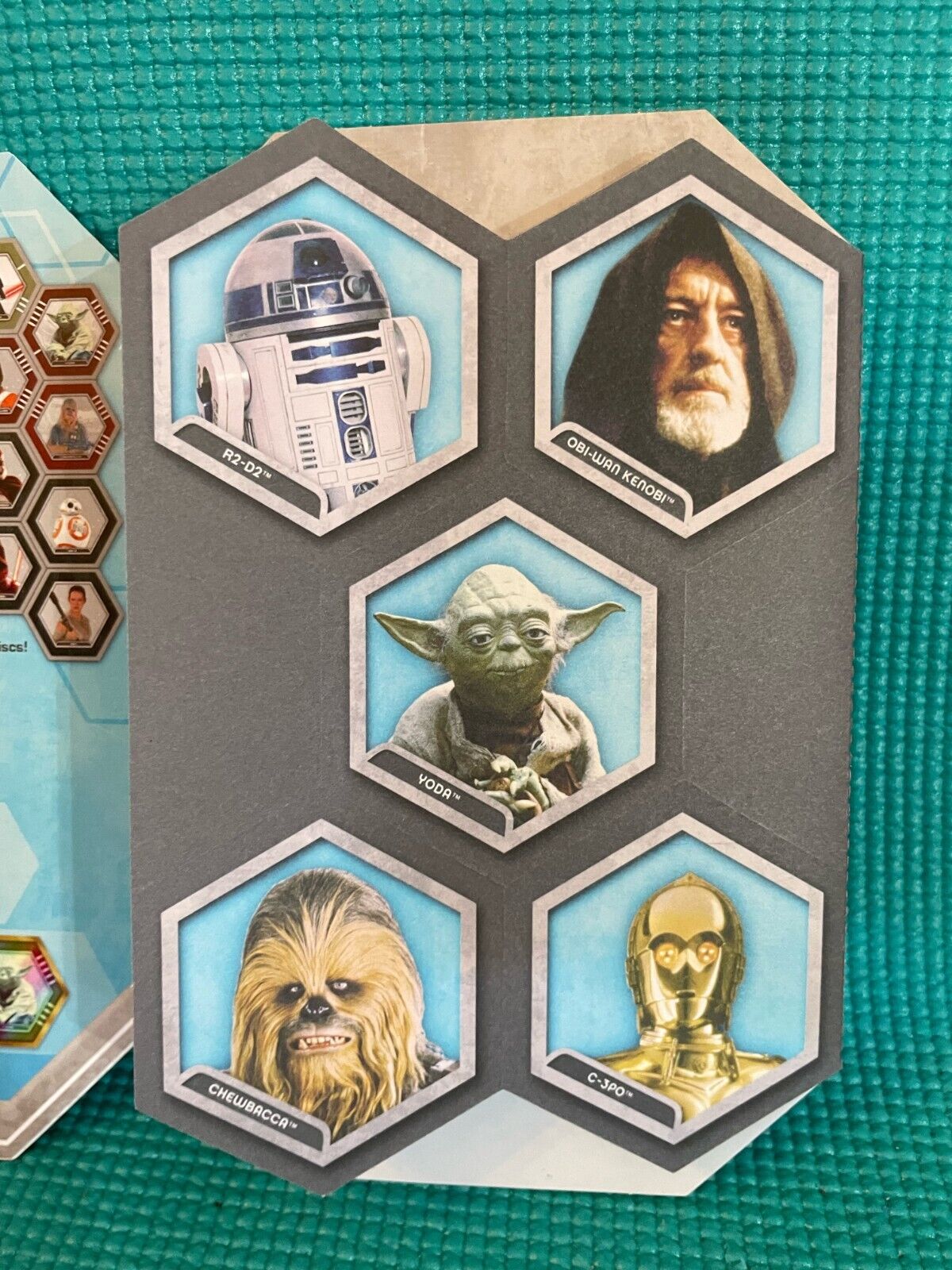 Star Wars Galactic Connexions  -  Yoda / Disney & Hallmark Innovation - UN Disney - фотография #6