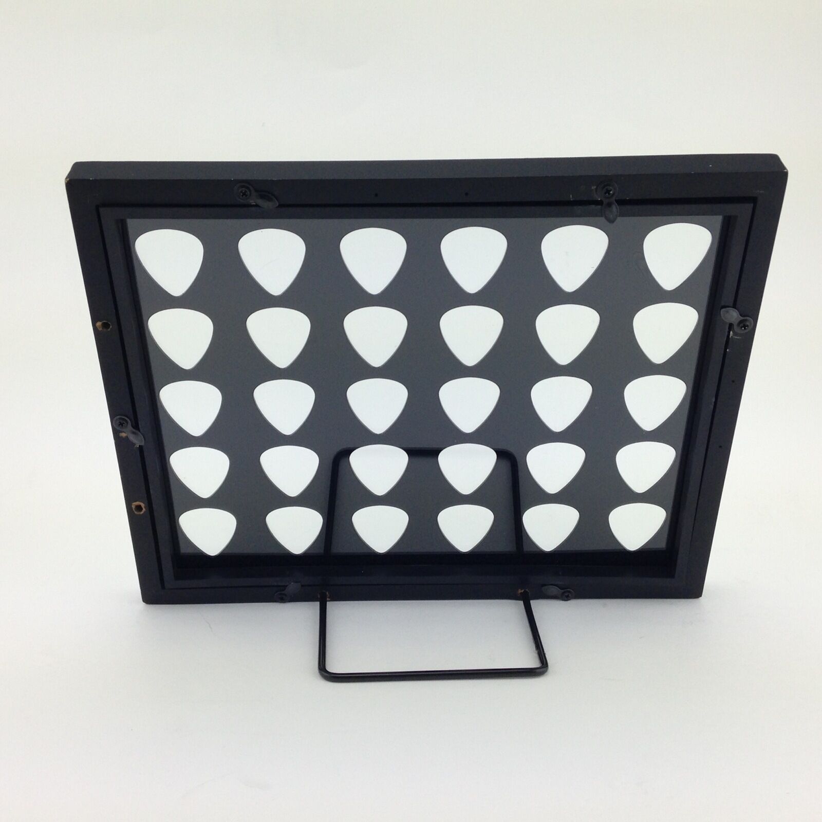 Guitar Pick Display Insert - 8 x 10 Horizontal Black - HOLDS 30 PICKS Без бренда - фотография #4