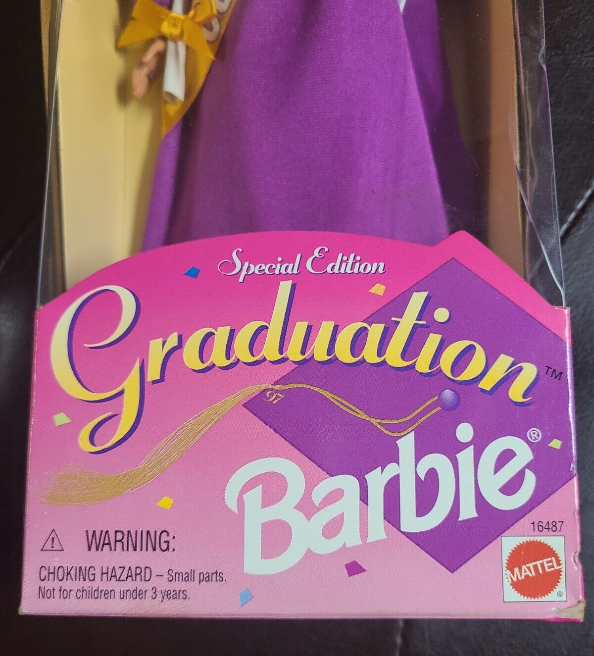 Mattel Barbie Doll Class of 1997 Graduation Barbie Special Edition Damaged Box Mattel 16487 - фотография #5