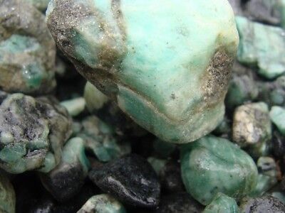 3000 Carat Lots of Unsearched Natural Emerald Rough + a FREE Faceted Gemstone Без бренда - фотография #8