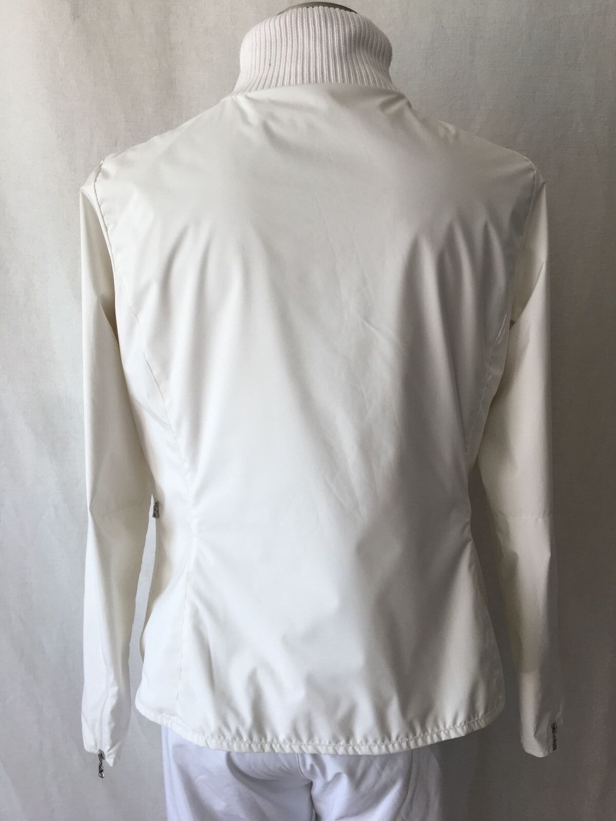 BOGNER BEAUTIFUL WHITE with EMBROIDERY and SIDE POCKETS WINDBRACKER. L. 42 Bogner - фотография #5