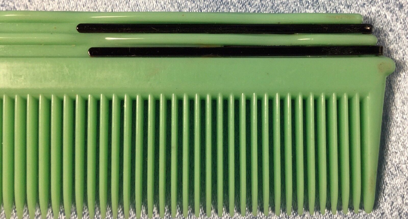 CLEAN Vintage Unique Green Pocket Comb + 4 Bobby Pins: Hair. Advertising. #9317 'Liberty Advertising - Swarthmore, PA' - фотография #8