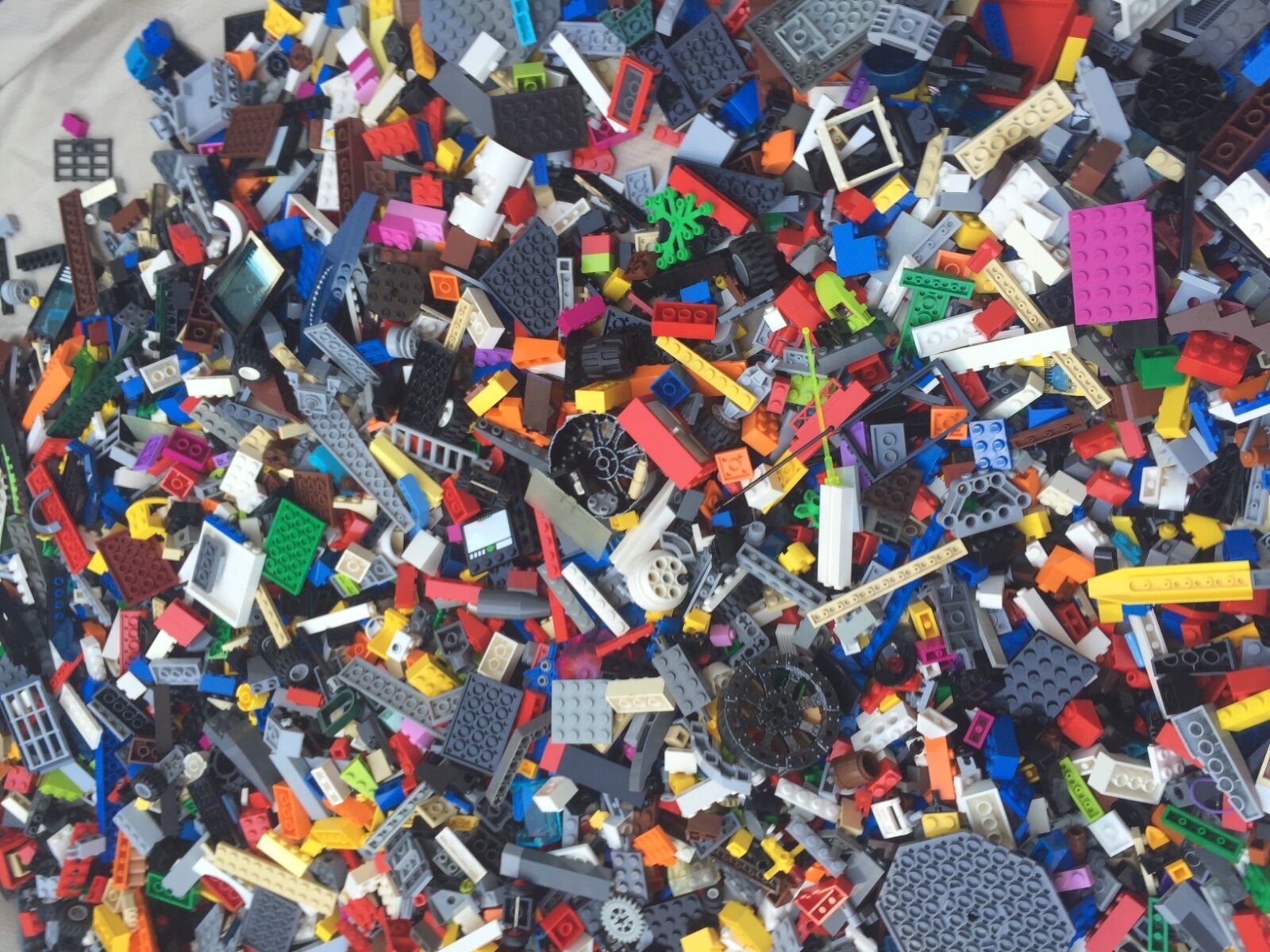 2  POUND Of LEGO'S Bricks part pieces Lot Star Wars City Etc Bulk 100% LEGO - фотография #11