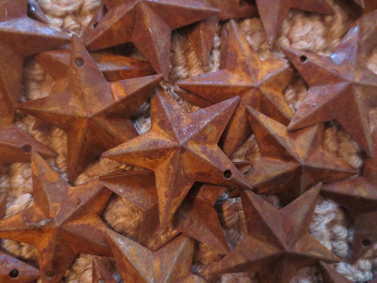 Lot of 100 Rusty Barn Stars 1.5 inch Rustic Primitive Country Rusted Dimensional Без бренда - фотография #3