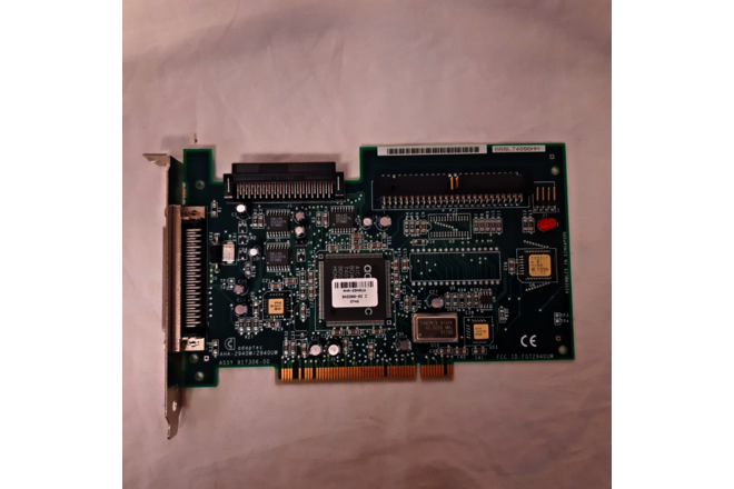 Adaptec AHA-2940UW PCI TO SCSI host adapter 50-pin & 68-pin UltraWide Controller
