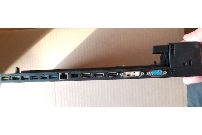 Lenovo ThinkPad Ultra Dock 40A2 T440 X240 T540 L460 T450 T460 T470  P50s P51s