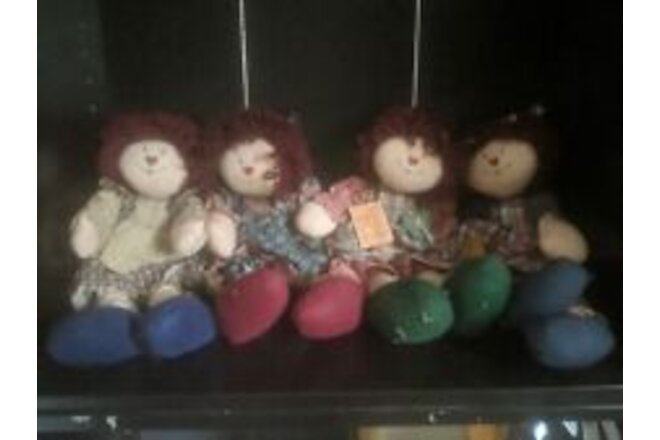 VINTAGE RAG DOLLS - LOT OF 4 - snuggle boyds raggy with tags ~ trl8#113