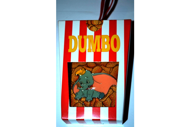 Dumbo The Flying Elephant Ornament Pin W/Box Limited Release Disney Pin