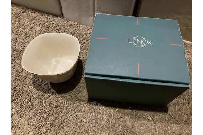 Lenox USA Porcelain Canterbury Collection 4.25” Candy/Nut Bowl ~ 24k Gold Trim