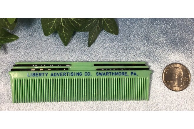 CLEAN Vintage Unique Green Pocket Comb + 4 Bobby Pins: Hair. Advertising. #9317
