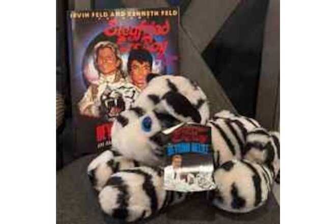 Siegfried & Roy Beyond Belief Souvenir Program and White Tiger Plush 1980's