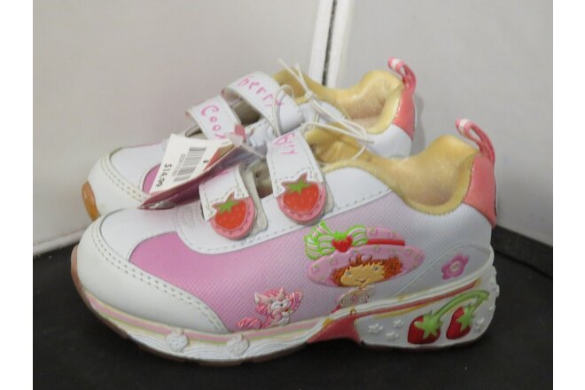 Strawberry shortcake shoes / sneakers unused size 9