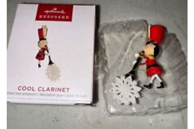 2023 Hallmark Miniature “Cool Clarinet” Marching Band Ornament BRAND NEW IN BOX