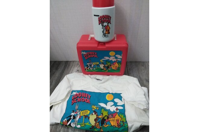 N.O.S. WARNER BROS. 1990'S Looney Tunes, Looney School RED Lunchbox W/ T-SHIRT