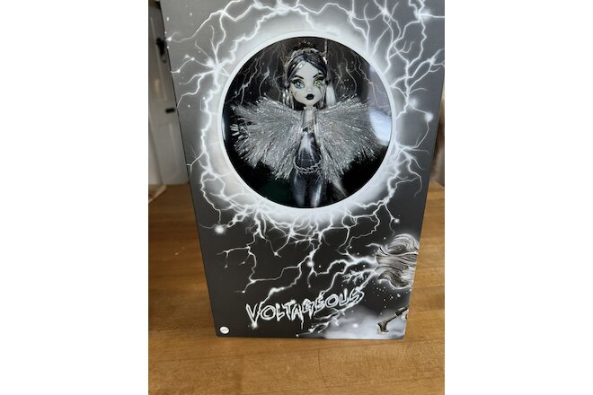 SDCC 2022 Collectors Monster High Voltageous Frankie Stein Doll BRAND NEW IN BOX