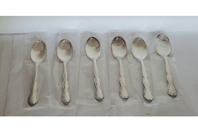 Vintage Wm Rogers Silverplate Teaspoons NEW IN BOX Camelot Design 1960's 6 Total