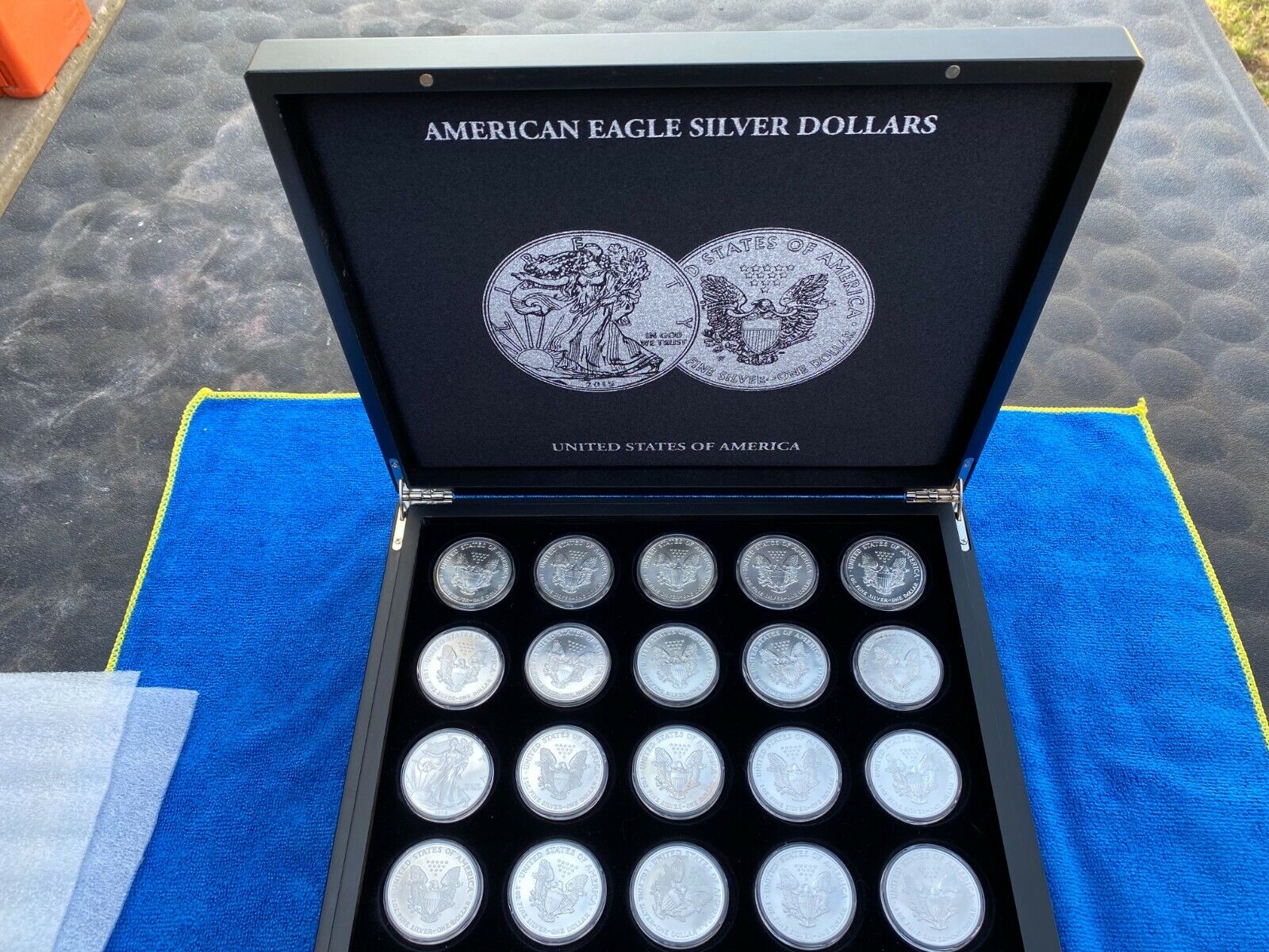American Silver Eagle Set  , 1986-2021 Silver content 36 Troy Ounces Без бренда - фотография #2