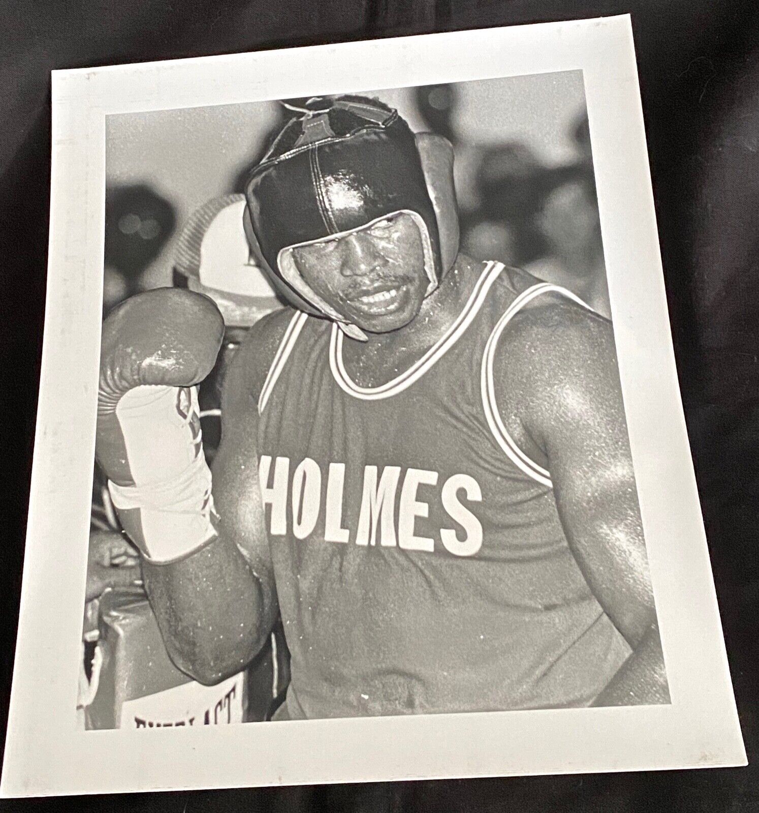 LARRY HOLMES 1982 TRAINING PHOTOS ( 8 x 10) pre WBC TITLE BOUT with GERRY COONEY Don King Productions - фотография #7