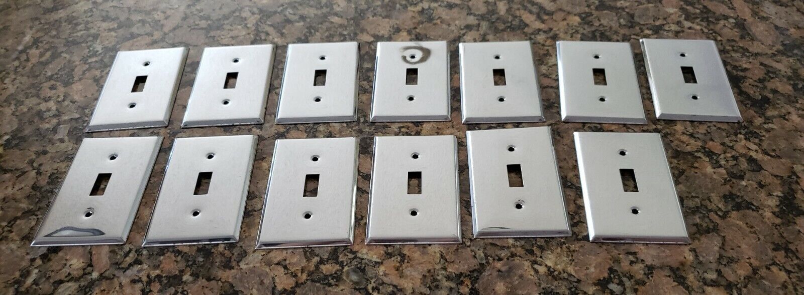 (13) STAINLESS STEEL SINGLE TOGGLE WALL PLATE SILVER Unbranded - фотография #4