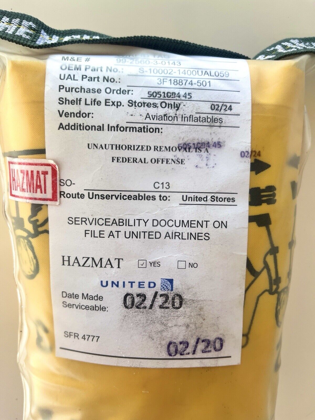 United Airlines 2020 Infant Life Vest Yellow/Black Sealed Без бренда - фотография #7