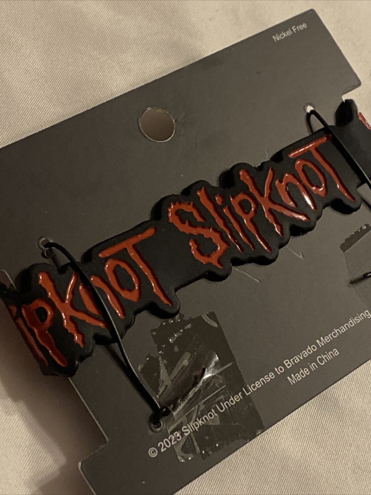 Slipknot Bracelet Black And Red Wrist Band BRAVADO - фотография #3