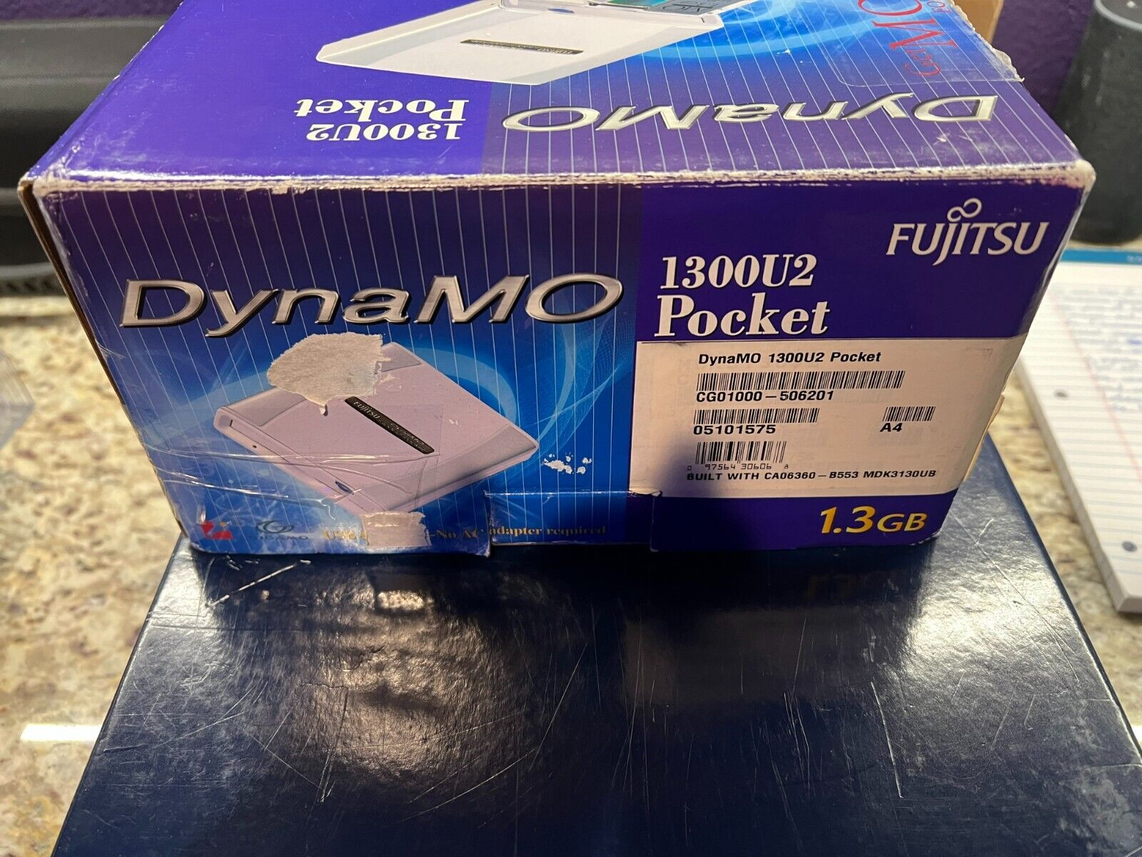 Fujitsu DynaMO 1300U2 Pocket 1.3GB MO disk drive USB Powered Fujitsu CAO6360-B553 - фотография #6