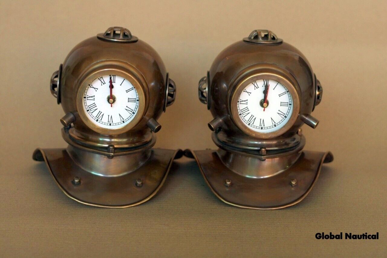 Two Antique Diving clock home decorative Metal clocks in Antique finish Без бренда