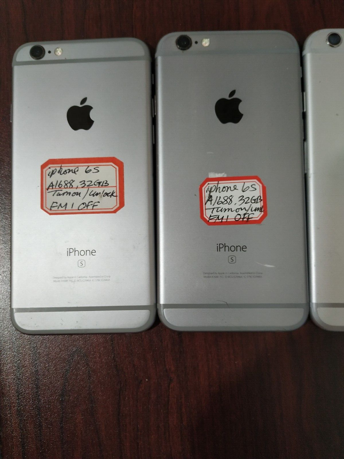 Lot of 4 Apple iPhone 6S 32GB ( Verizon/ T-Mobile  ) Silver for parts Apple Apple iPhone 6s - фотография #18