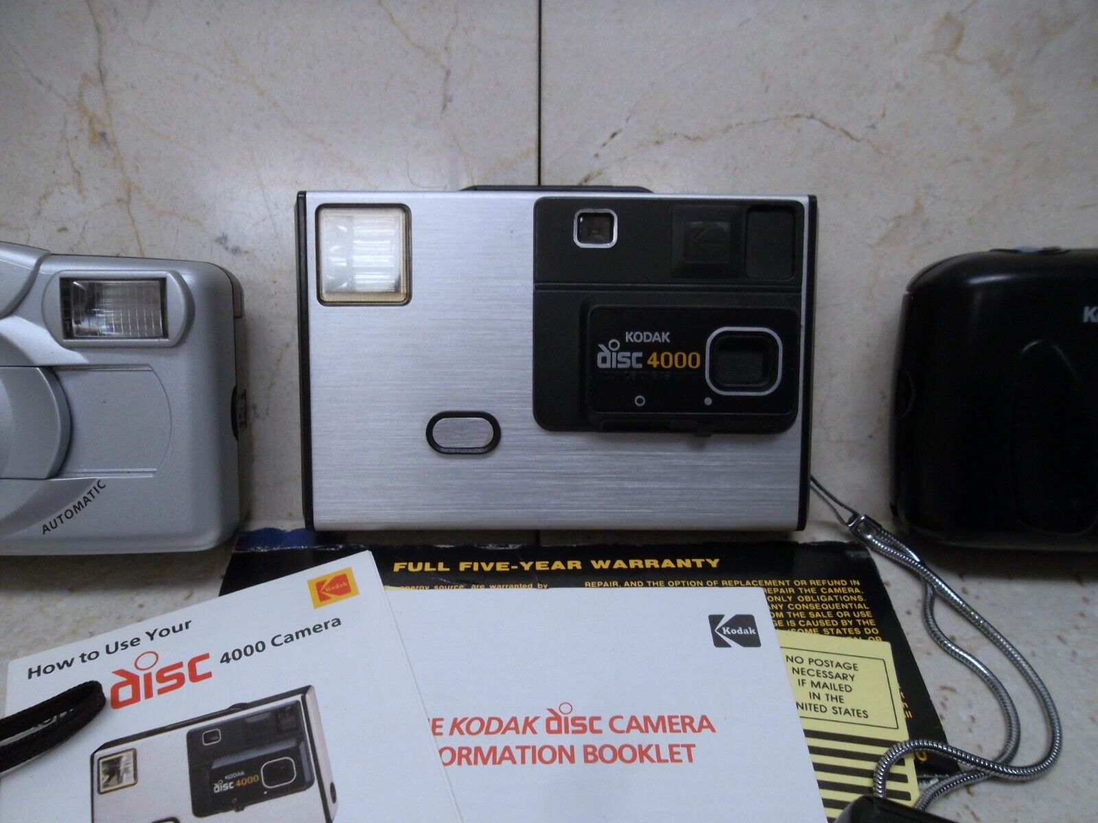Lot 5 Vintage Kodak Cameras DISC 4000 KB 28 & CAMEO 35mm EKTRALITE 10 STAR 110  Kodak EKTRALITE 10, STAR 110, Disc 4000, Cameo, KB 28 - фотография #4