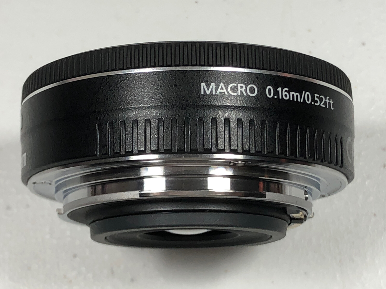 Canon EF-S 24mm f/2.8 STM Lens Canon 9522B002 - фотография #7