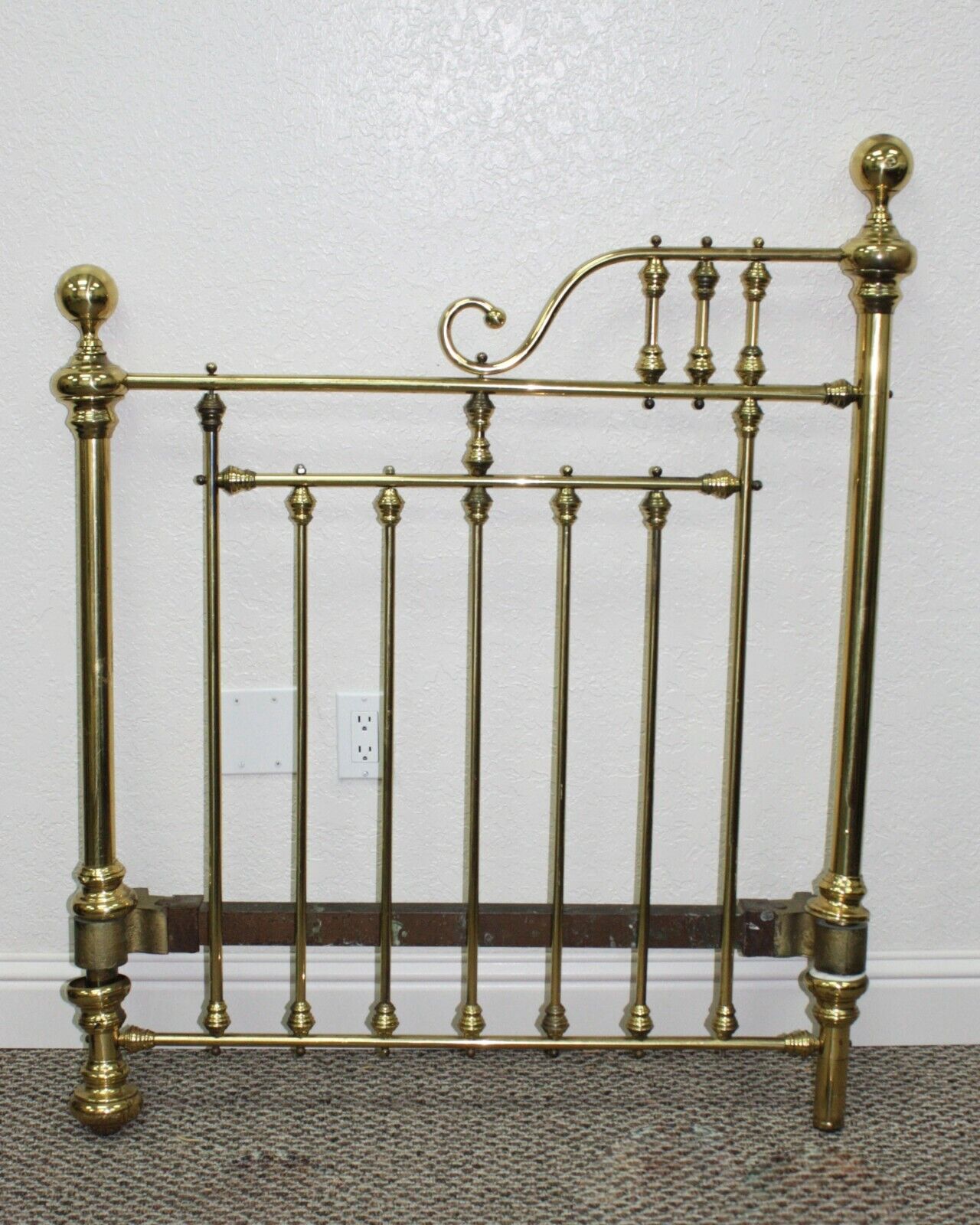 EXTREMELY RARE ANTIQUE PR OF VICTORIAN BRASS TWIN 3/4 BEDS THAT MAKE INTO A KING Без бренда - фотография #6