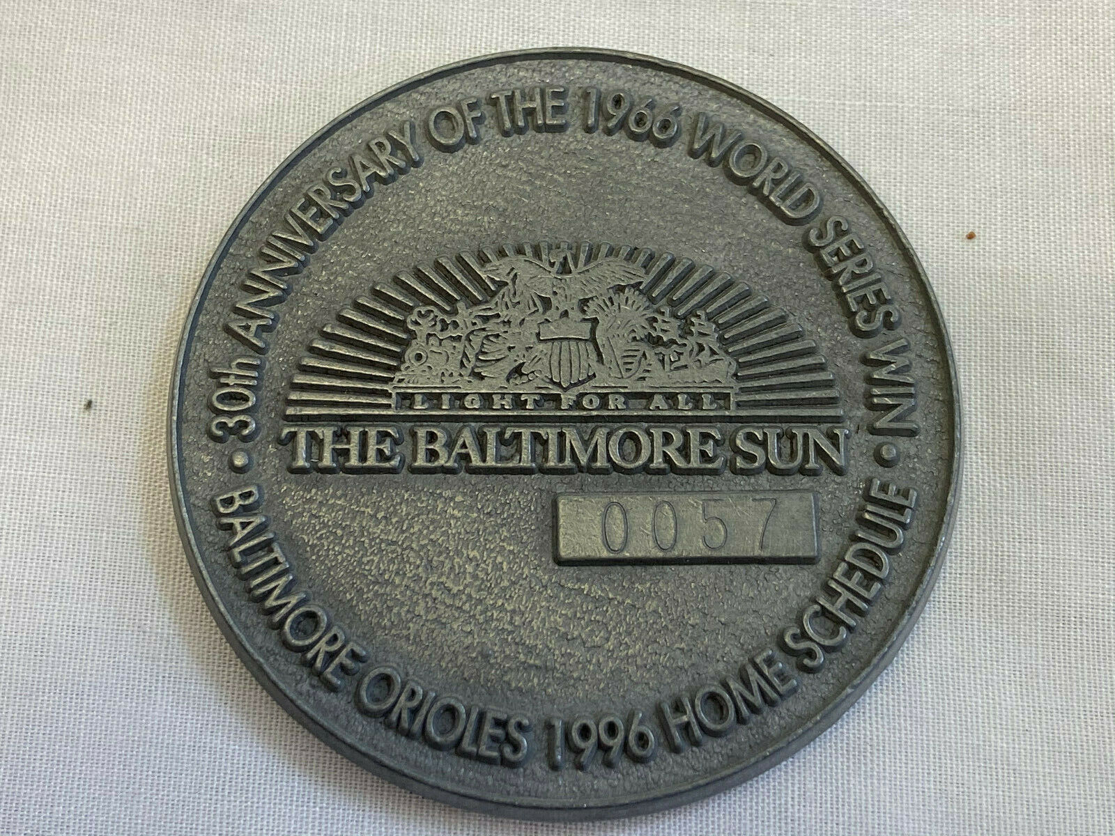 The Baltimore Sun Oriole Park Commemorative Coin World Series Schedule Lot of 5 Без бренда - фотография #4