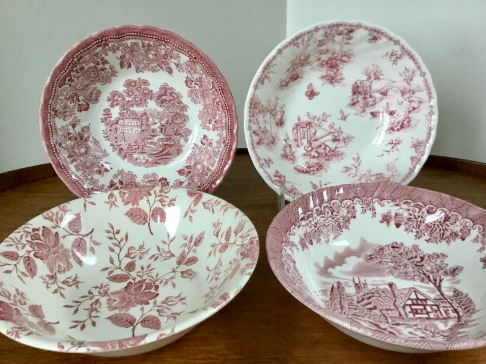 Vintage Mismatched China Soup Bowls ~ Pink / Red Transferware ~ Set of 4~  Без бренда