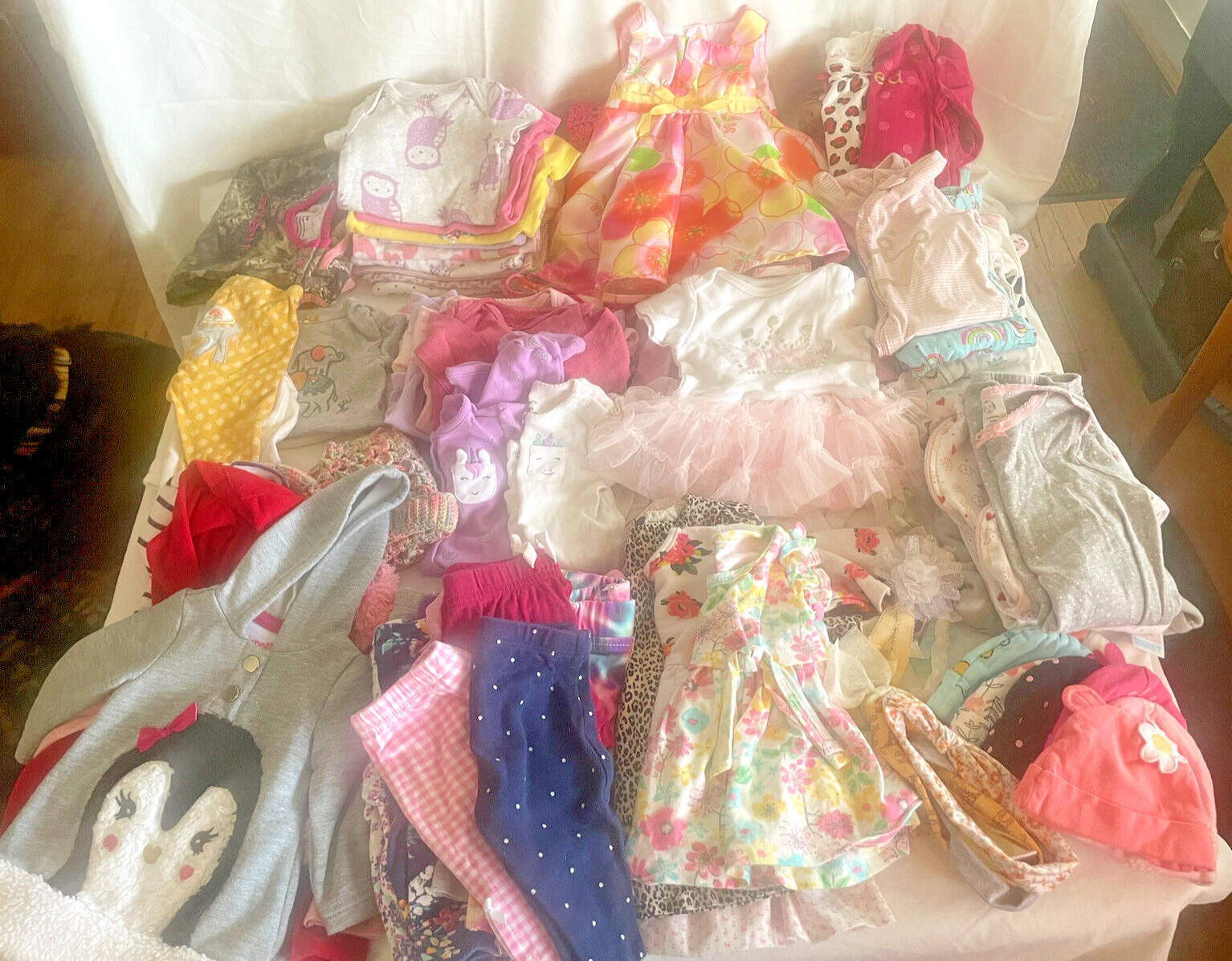 65 Pc 0-3 Mo Baby Girl Clothes + Hats & HeadBands Big Huge Bundle Set Lot Mix