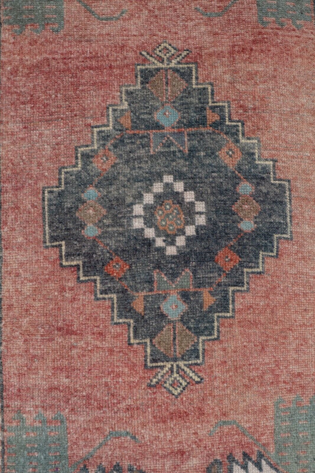 Pair of Vintage Turkish Oushak Yastik Scatter Rug - Faded Tribal Carpet Handmade Runner Rug - фотография #6