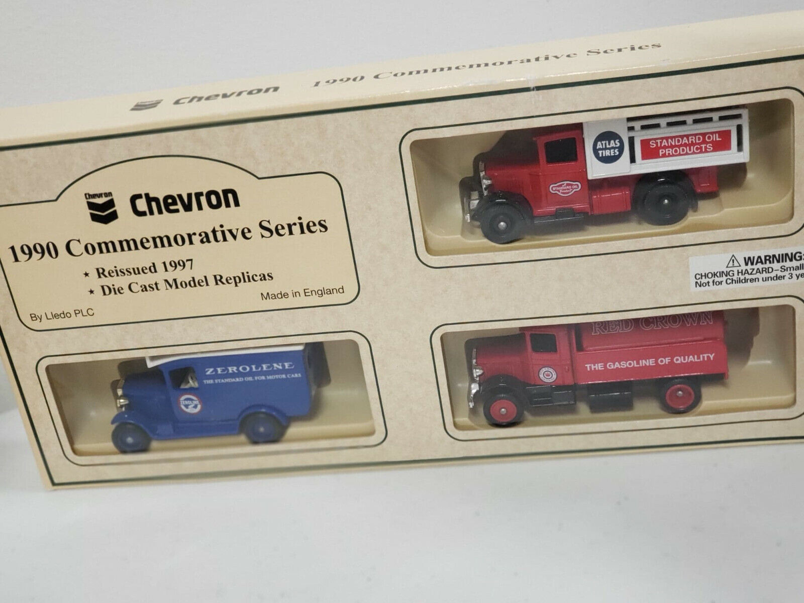 Lot of 17 Chevron Commemorative Model Truck Collection Lledo Made in England Без бренда - фотография #4