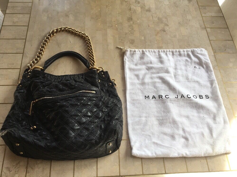 MARC JACOBS BLK LEATHER QUILTED STAM HOBO BAG WITH Y/G FINISH SHOULDER CHAIN Marc Jacobs MARC JACOBS
