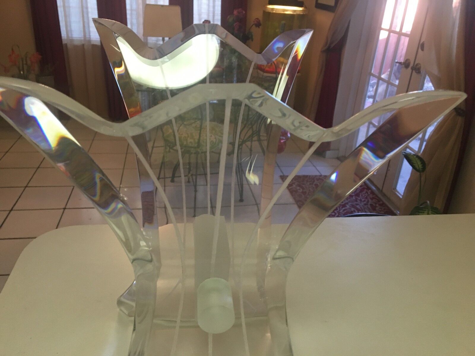 LUCITE/ACRYLIC HOLLYWOOD REGENCY BUTTERFLY WING GLASS - 3 TABLES TOTAL Без бренда - фотография #10