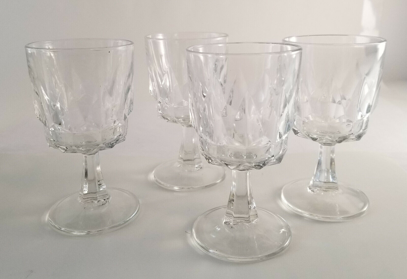 Vintage Crystal Arcoroc Wine/Water Goblets Carved Stems 8 oz Set Of 4 France Arcoroc of France does not apply