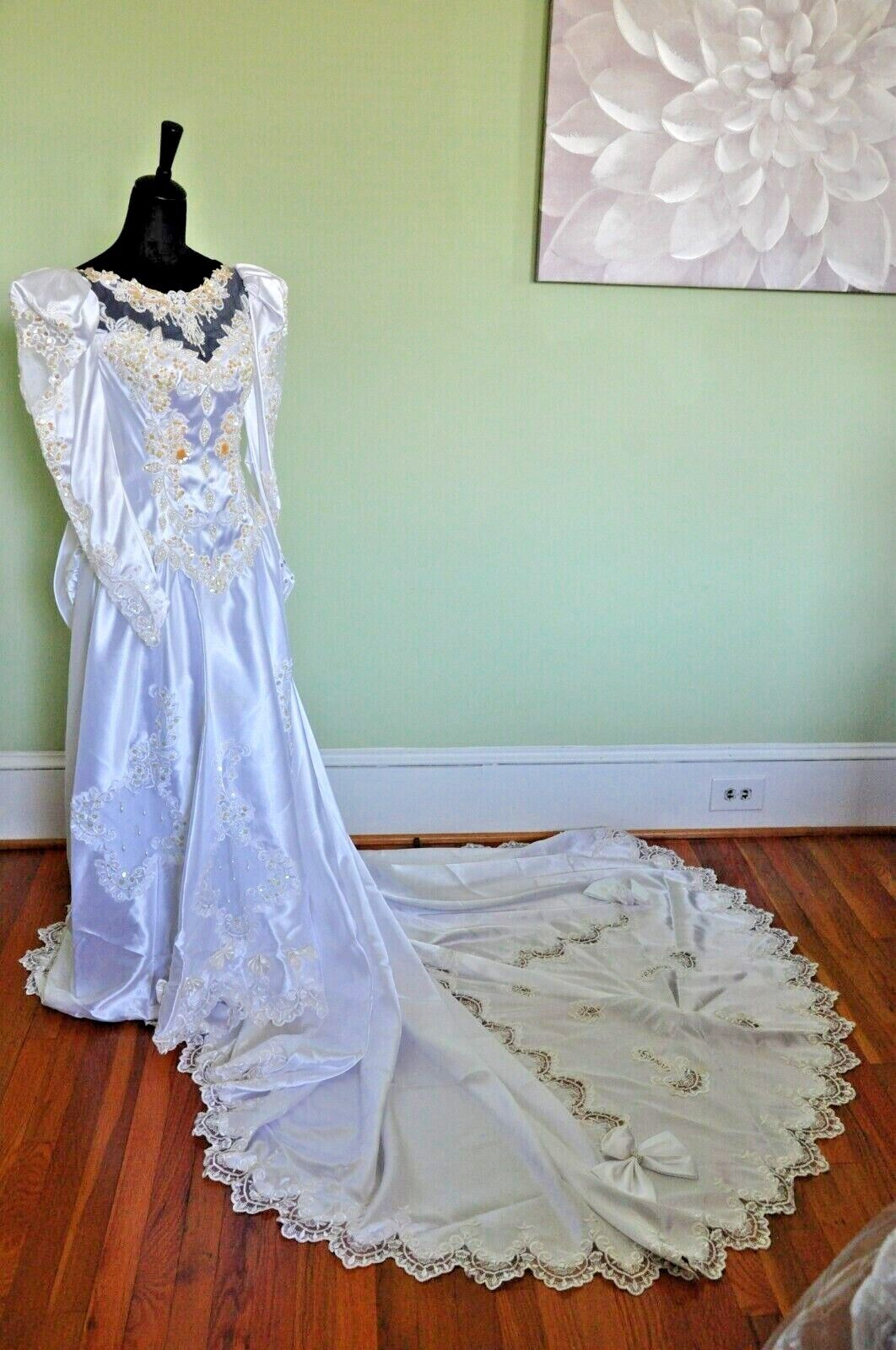 1980/90s Vtg Wedding Dress Long Sleeves Lace Beaded W/ Bows Train Veil BEAUTIFUL Без бренда N/A