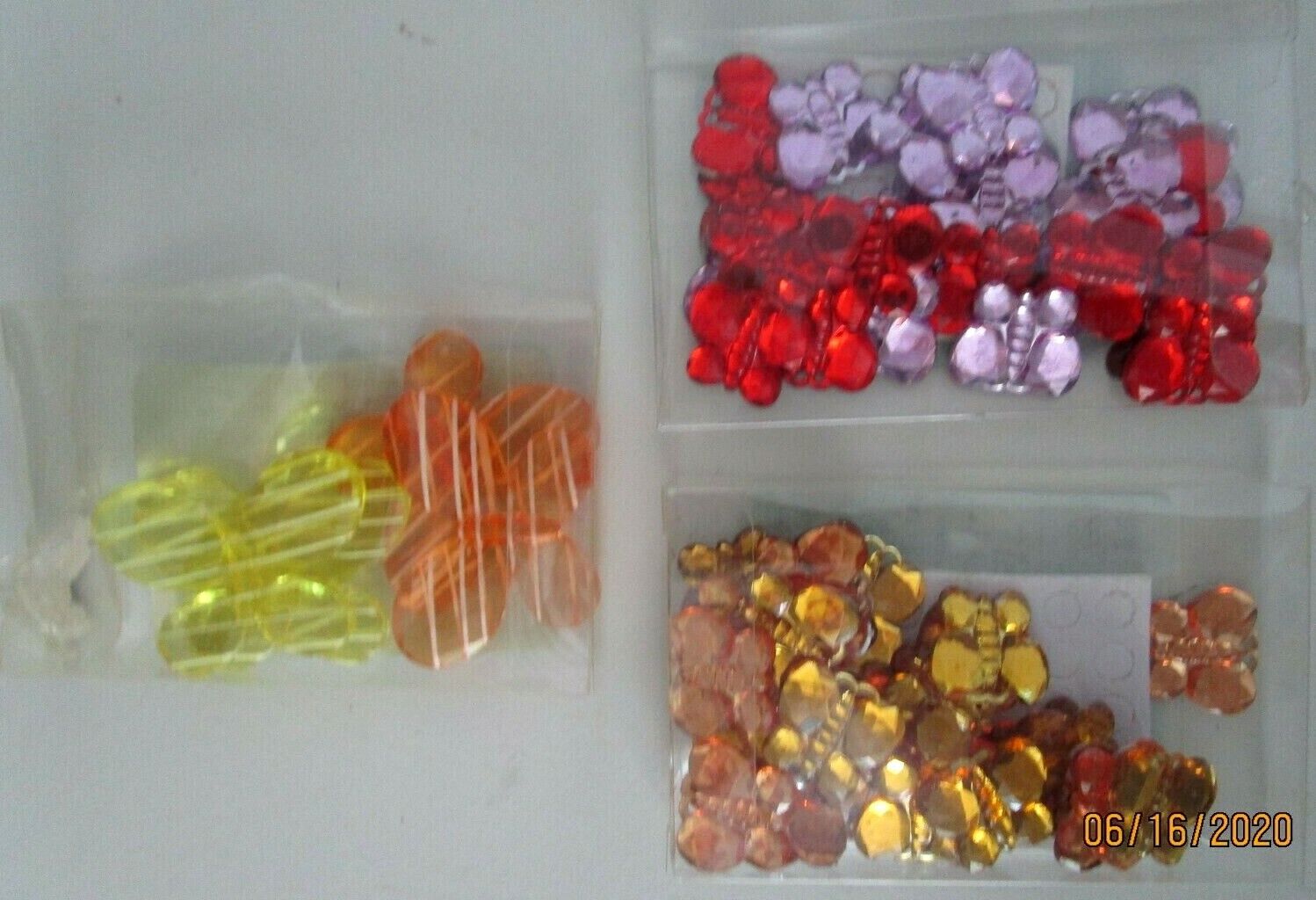 ACRYLIC BUTTERFLY GEMS..LOT OF 3..ASSORTED COLORS Studio Does Not Apply