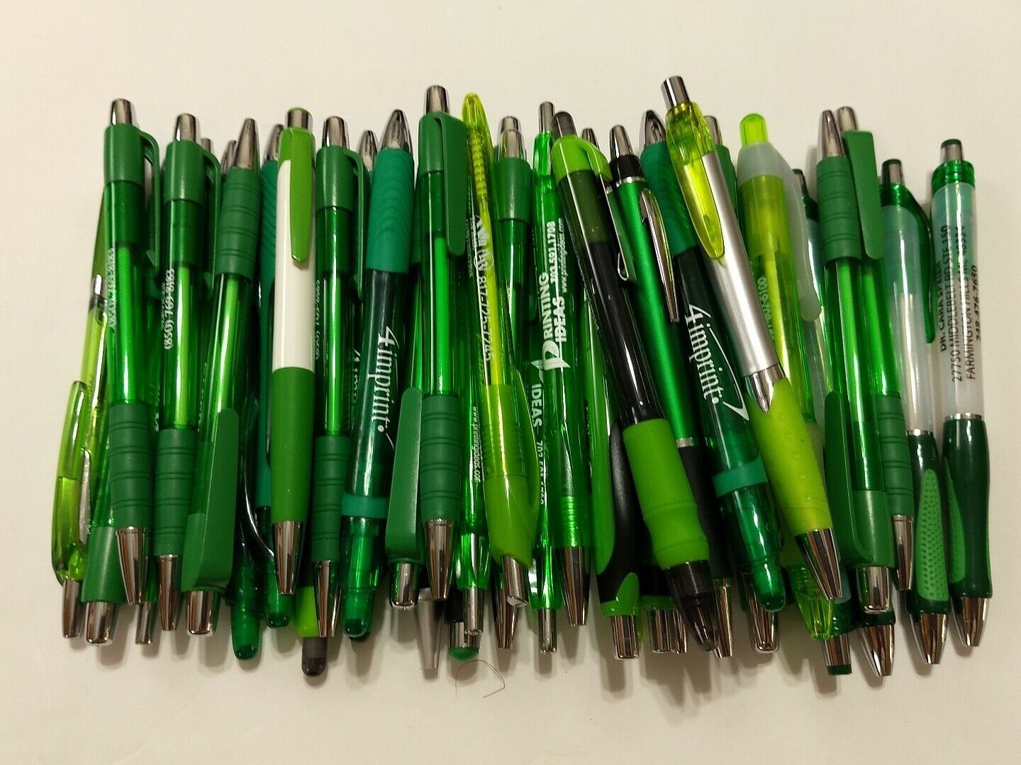 30ct Mixed Lot Misprint Retractable Click Pens:  FORREST / KELLY / GREEN Misprint Does Not Apply - фотография #2