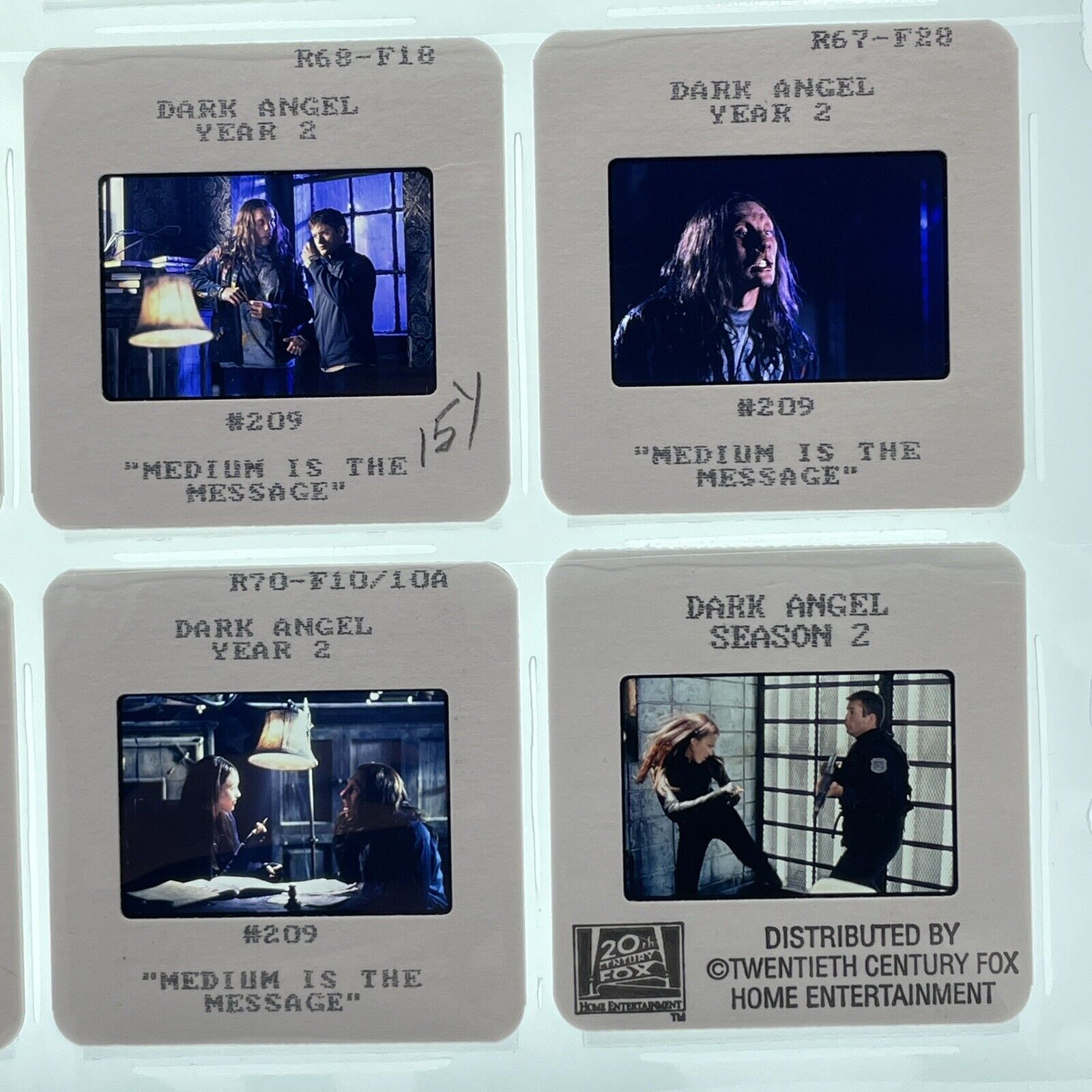 20 Dark Angel 35mm Slides Jessica Alba TV Series Press Kit Promo Vtg Lot #1 Без бренда - фотография #5