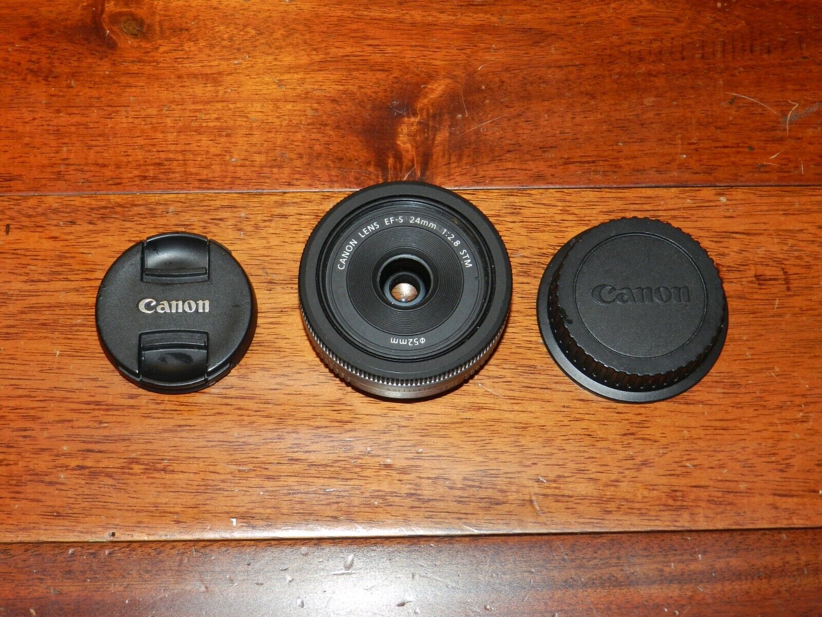 Canon Lens EF-S 24mm 1:2.8 STM 52mm Macro 0.16m/0.52ft EXCELLENT COND. Canon