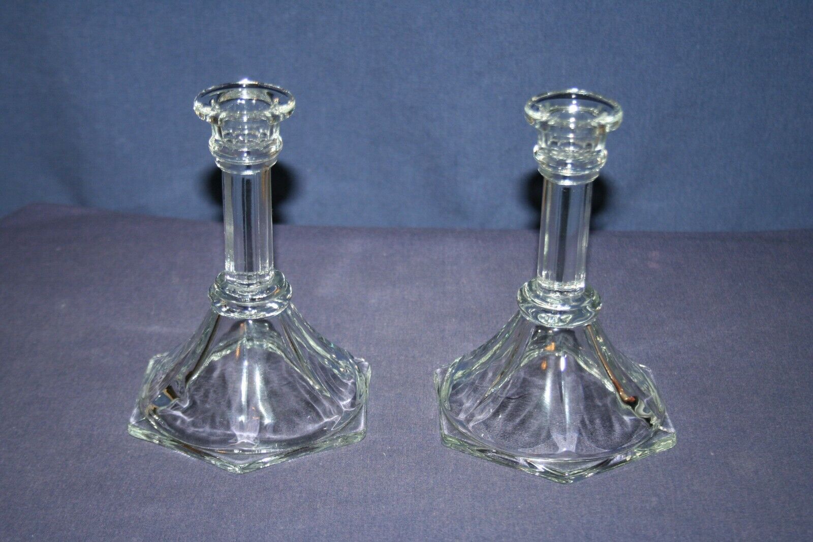 2 Homco Clear Glass 6" Tall Taper Candlesticks with Hexagon-Shaped Base Homco - фотография #2