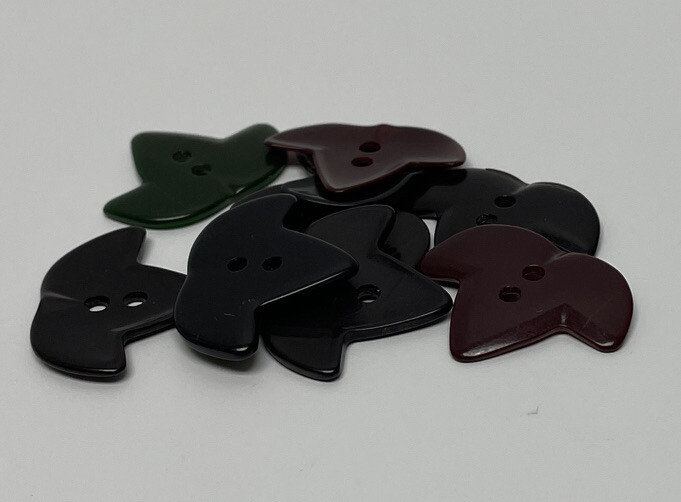 Lot 9 Multicolor Triangular Leaf Shape Bakelite Buttons Без бренда