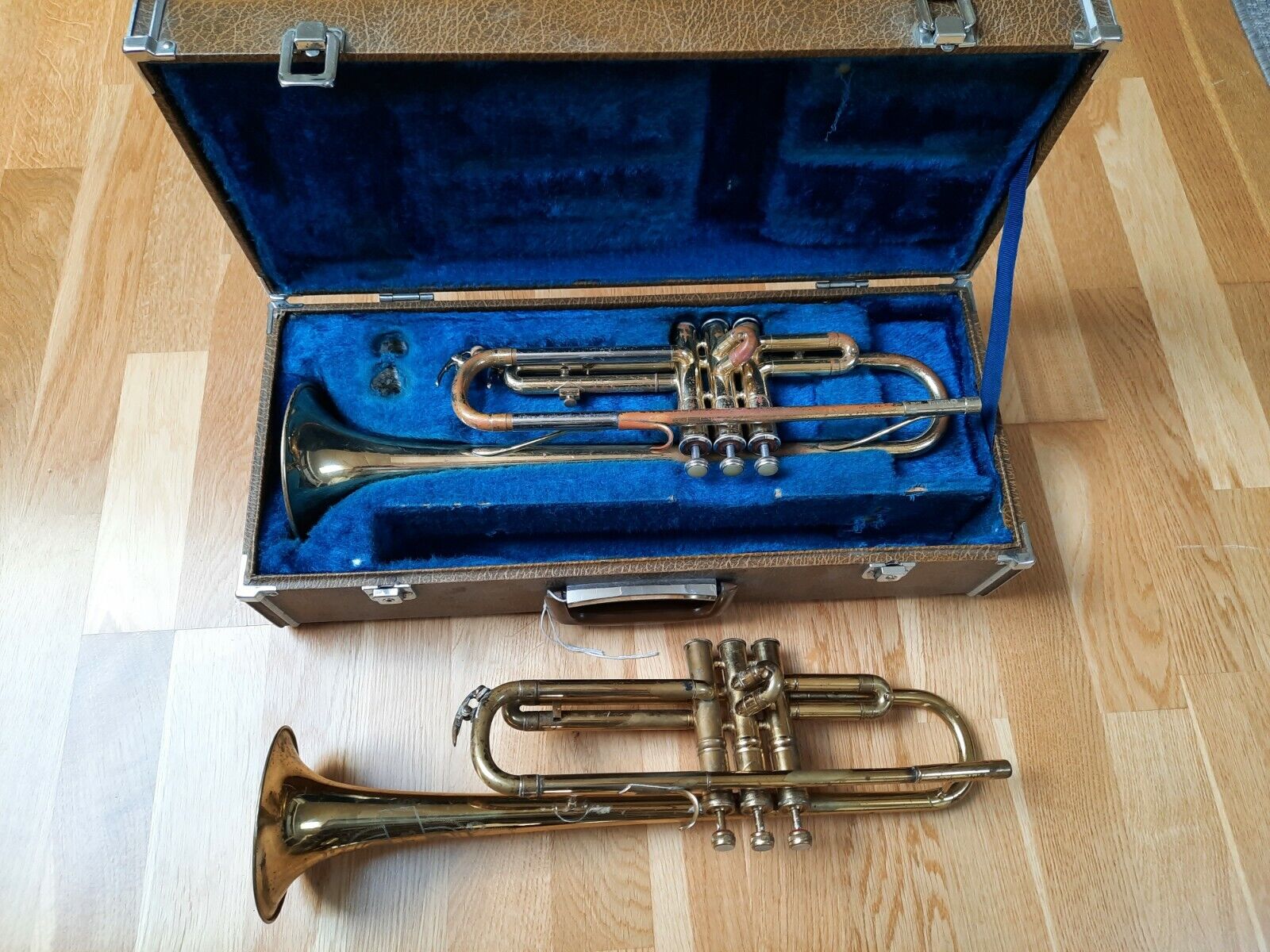 Trumpets Yamaha YTR 232 and Trumpet Ekko Yamaha