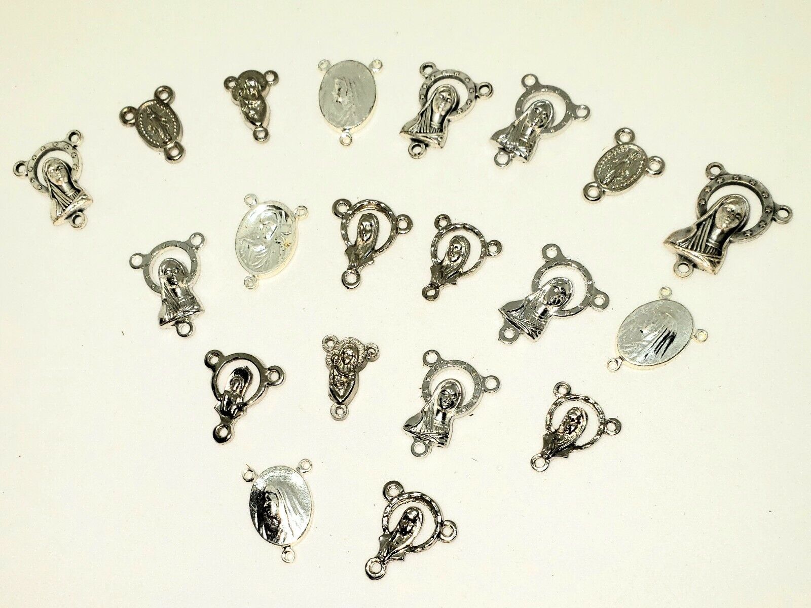 Small Rosary Centerpieces Mixed Lot of 20 Pewter SP Medallions from Chapel Italy Без бренда - фотография #4