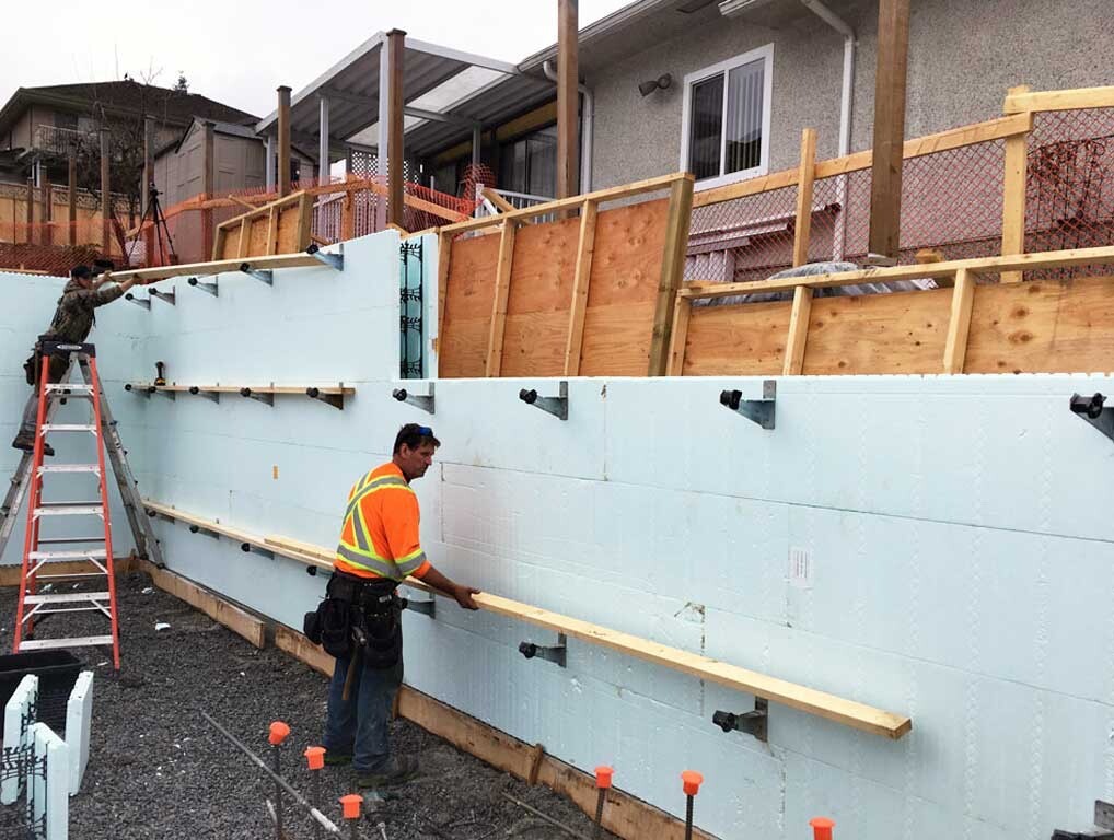 insulated concrete form zont bracing FabForm 1 - фотография #2