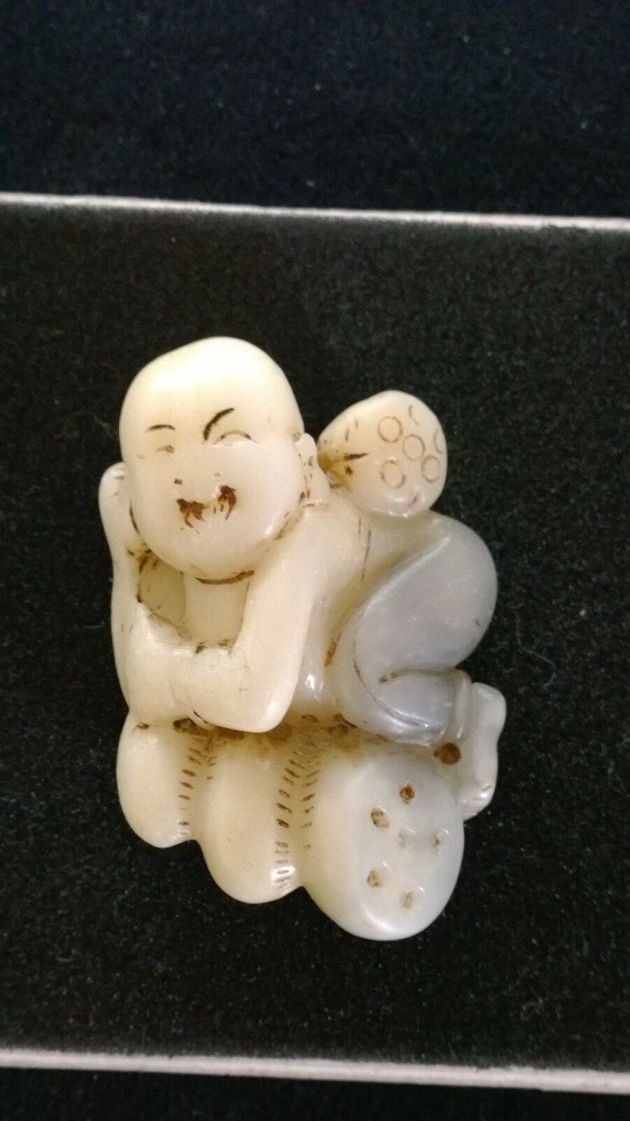 Group of Two (2)Nephrite Jade Lucky Wealth Babies w/Coins and Fruits Amulets. Без бренда - фотография #11